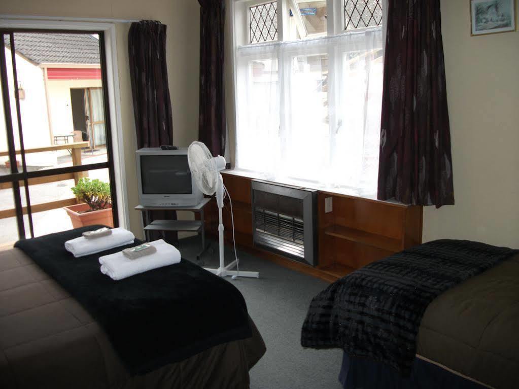 Kelly'S Riverside Motel Taumarunui Ngoại thất bức ảnh