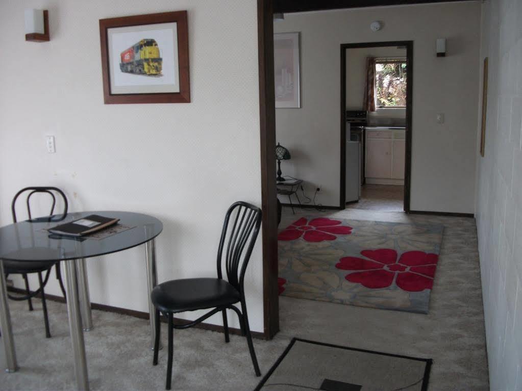 Kelly'S Riverside Motel Taumarunui Ngoại thất bức ảnh